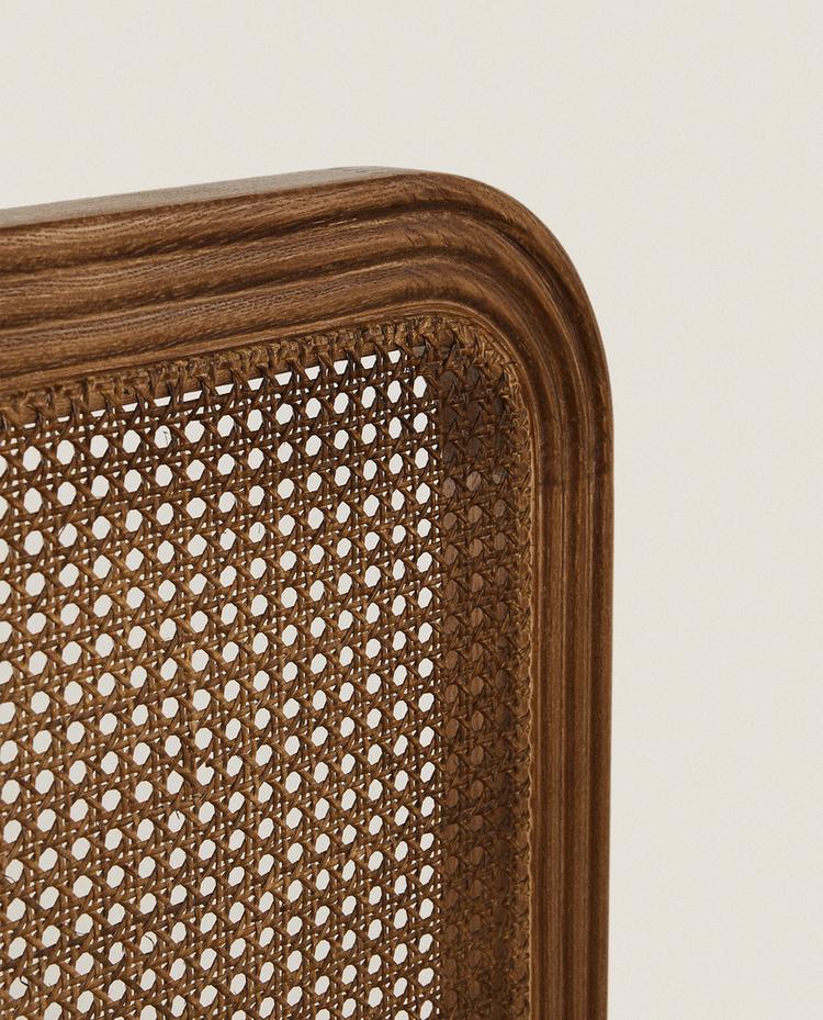 close up photo of headboard